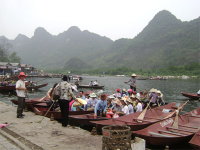 Chấn chỉnh ngay công tác quản lý Lễ hội chùa Hương  