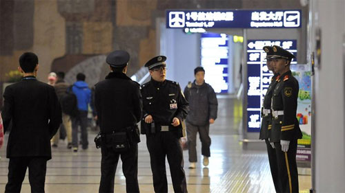 Chưa có manh mối nào của máy bay Ma-lai-xi-a mất tích