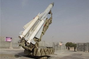Iran phát triển tên lửa mới cho hệ thống phòng không 