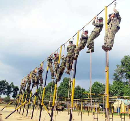 Đoàn Tu Vũ luyện tập chào mừng Chiến thắng Điện Biên Phủ