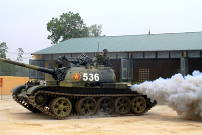 Tạo bước đột phá trong huấn luyện chiến đấu của lực lượng tăng-thiết giáp  