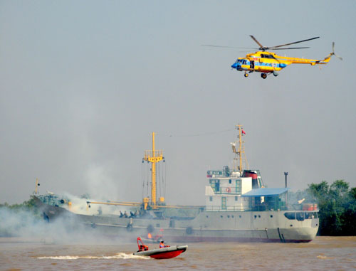 Trung đoàn Không quân 916: Hoàn thành 107,8% kế hoạch huấn luyện bay biển