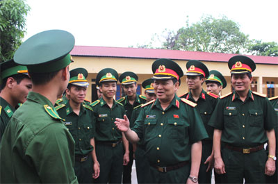 Thượng tướng Ngô Xuân Lịch kiểm tra và làm việc với Đoàn 871