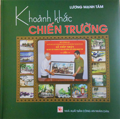 Ra mắt sách ảnh “Khoảnh khắc chiến trường”