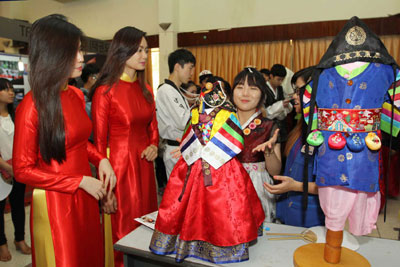 Nhộn nhịp Ngày hội Busan tại TP Hồ Chí Minh – 2014