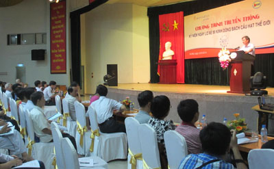 Trao đổi những tiến bộ mới trong điều trị bệnh “Lơ xê mi kinh” dòng bạch cầu hạt