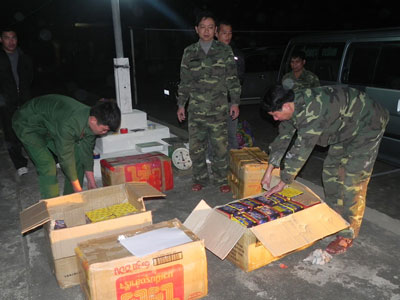 Bắt giữ vụ vận chuyển 168kg pháo lậu dọc Quốc lộ 12A