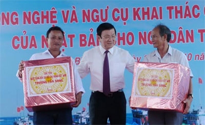 Chủ tịch nước Trương Tấn Sang dự lễ trao ngư cụ của Nhật Bản cho ngư dân Bình Định