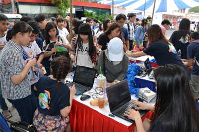 Hàng ngàn sinh viên tham gia Ngày hội Sinh viên với ngoại ngữ