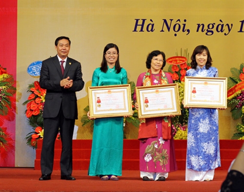 Hà Nội tuyên dương các nhà giáo tiêu biểu của Thủ đô