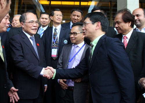 Liên đoàn các nhà báo ASEAN tiếp kiến Chủ tịch Quốc hội Nguyễn Sinh Hùng