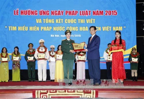 Xây dựng xã hội thượng tôn pháp luật