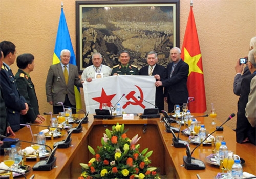 Nghĩa tình không phai