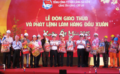 Tổng công ty Tân Cảng Sài Gòn phát lệnh đầu xuân