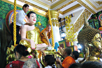 Đồng bào Khmer huyện Long Phú vui Tết Chôl Chnăm Thmây