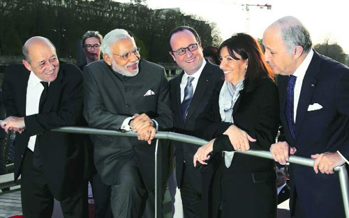 Ấn Độ đặt mua 36 chiến đấu cơ Rafale của Pháp