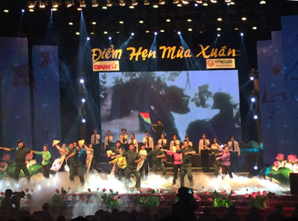 “Điểm hẹn mùa xuân” hội tụ nhiều ca sĩ dòng nhạc cách mạng