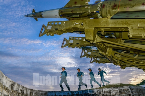 Sư đoàn Phòng không 377 chào mừng Đại hội Đảng