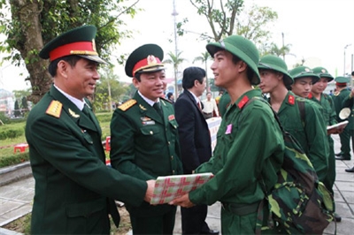 Ưu tiên về trình độ học vấn và sức khỏe trong tuyển quân