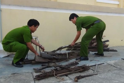 Kon Tum: Thu giữ 78 khẩu vũ khí tự chế