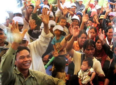 Nên sử dụng tuyên truyền viên là người địa phương