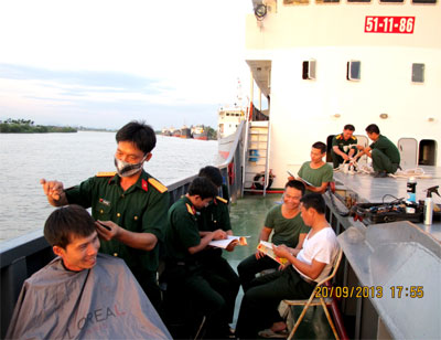 Chuyện “góc con người” trên tàu 86