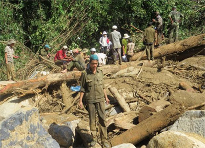 Lũ ống đi qua, nỗi đau ở lại