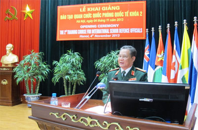 Khai giảng lớp đào tạo quan chức quốc phòng quốc tế khóa 2