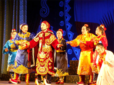 Nghệ thuật tuồng-nhìn từ Nhà hát tuồng Nguyễn Hiển Dĩnh