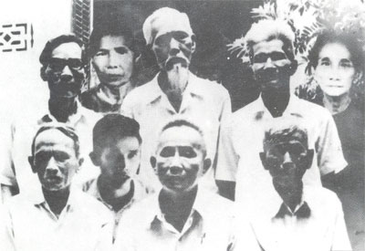 Chuyện tình của đôi vợ chồng kiên trung