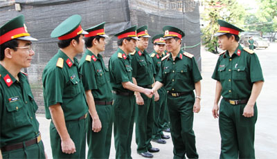 Thượng tướng Lê Hữu Đức thăm, làm việc tại Quân khu 4