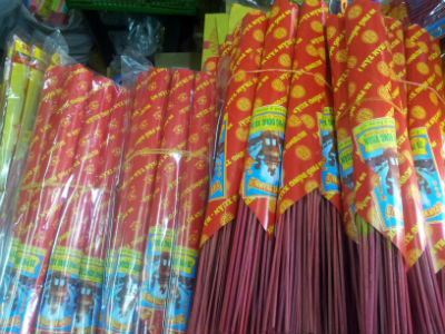 Hương trầm phố cổ