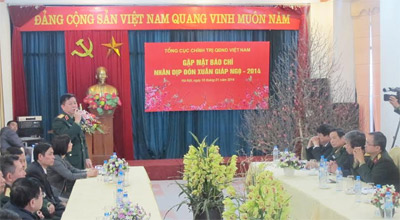 Gặp mặt các cơ quan thông tấn báo chí trong và ngoài quân đội