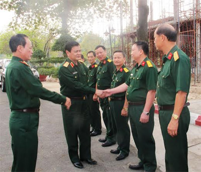 Thượng tướng Nguyễn Thành Cung thăm, chúc Tết Quân đoàn 4 