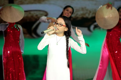 Lo cho tài năng “nhí”