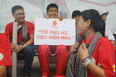 Mắc bệnh hiểm nghèo vẫn làm tình nguyện