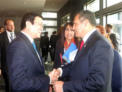 Chủ tịch nước Trương Tấn Sang tiếp xúc song phương với các nhà lãnh đạo quốc gia