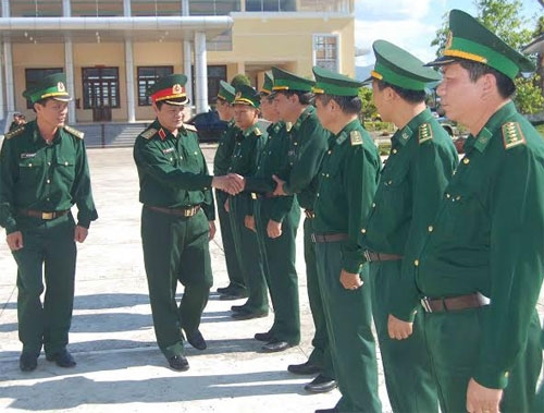 Thượng tướng Nguyễn Thành Cung làm việc với Bộ đội Biên phòng tỉnh Kon Tum    
