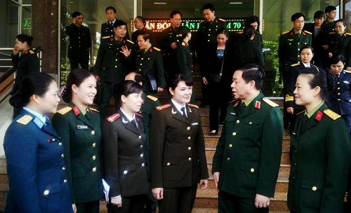 Đẩy mạnh công tác chính sách với phụ nữ trong quân đội