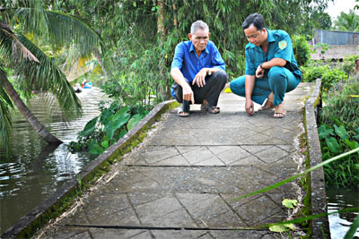 Ông Chín cầu đường