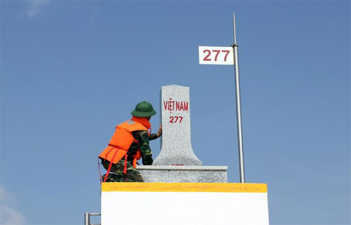 Theo bước chân tuần tra biên giới