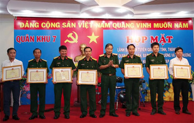 Tăng cường phối hợp tuyên truyền hoạt động với các cơ quan báo chí