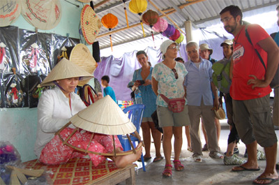 Văn hóa Việt - nhìn từ văn học dân gian