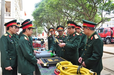 Đại tướng Phùng Quang Thanh thăm, kiểm tra Tiểu đoàn Công Binh 544, Tiểu đoàn Thiết giáp 47