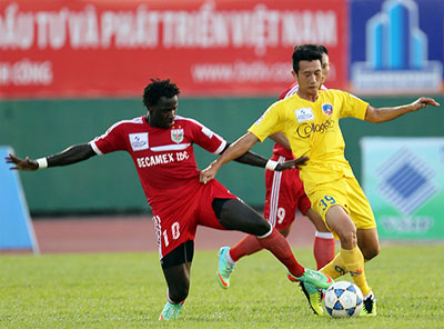 Cú hích từ AFC Cup và điểm nóng thành Vinh