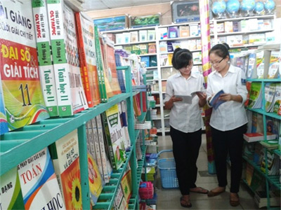 Dùng sách giáo khoa mới ở ba cấp học từ năm 2018?