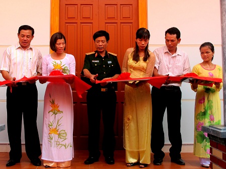 Học viện Quân y bàn giao nhà tình nghĩa