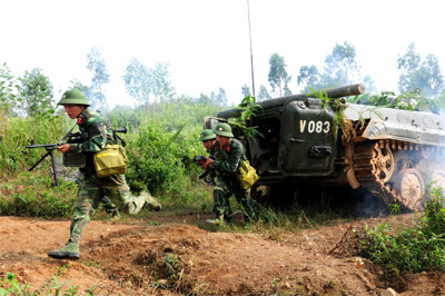 Yêu thương đồng chí, đồng đội
