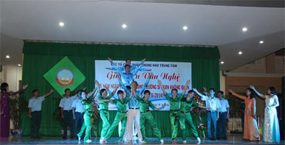 Giao lưu văn nghệ kỷ niệm Ngày truyền thống