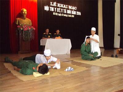 30 thí sinh tham dự Hội thi Y sĩ, y tá năm 2014